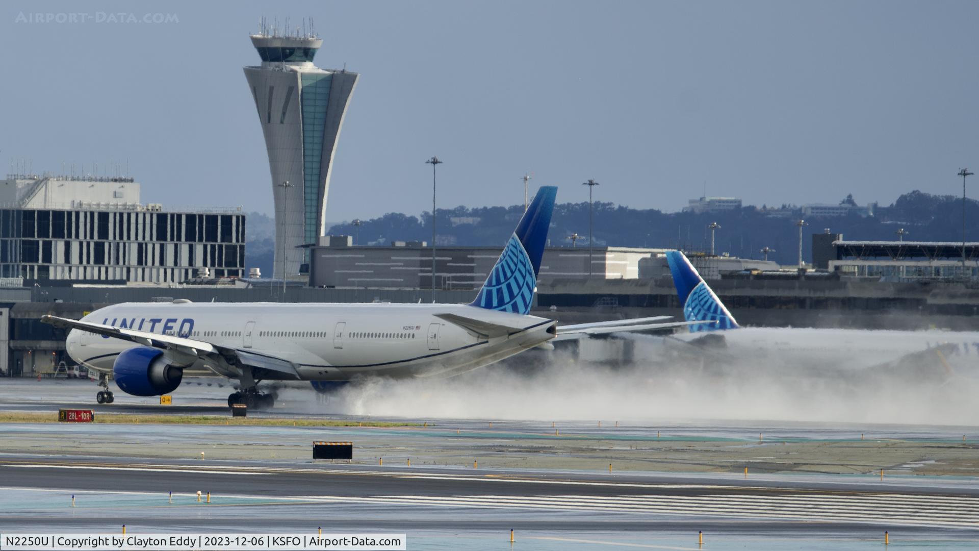N2250U, 2019 Boeing 777-300/ER C/N 66590, Departing runway 10 SFO 2023.