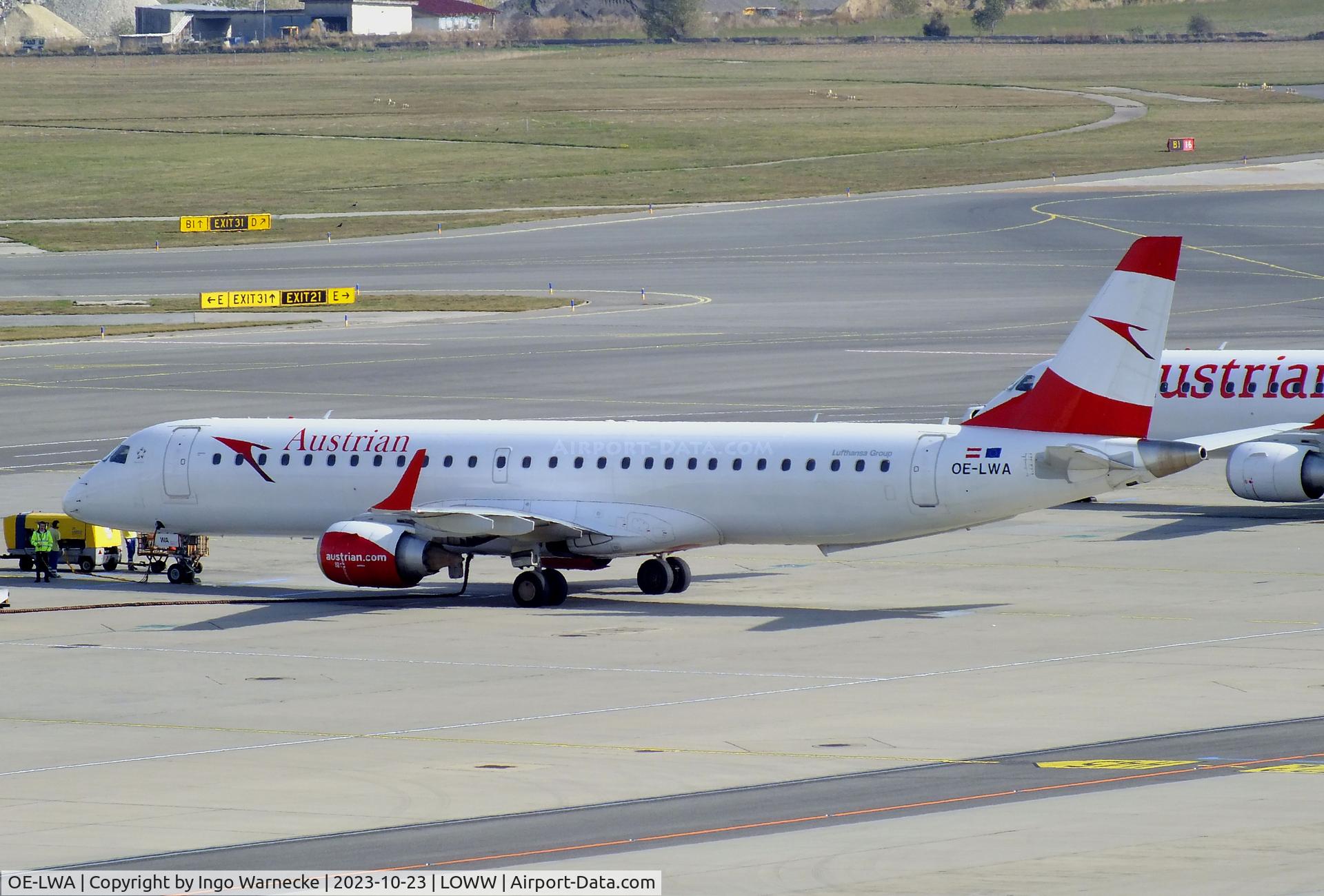 OE-LWA, 2009 Embraer 190LR (ERJ-190-200LR) C/N 19000314, EMBRAER 195LR (ERJ-190-200LR) of Austrian Airlines at Wien-Schwechat airport