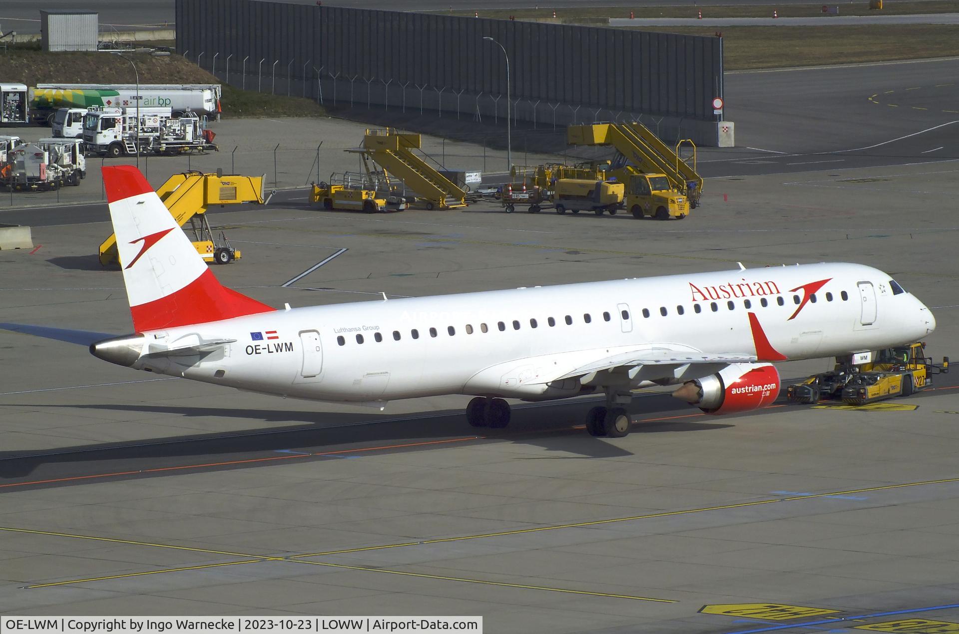 OE-LWM, 2012 Embraer 195LR (ERJ-190-200LR) C/N 19000542, EMBRAER 195LR (ERJ-190-200LR) of Austrian Airlines at Wien-Schwechat airport