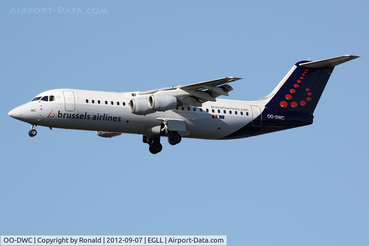 OO-DWC, 1998 British Aerospace Avro 146-RJ100 C/N E3322, at lhr