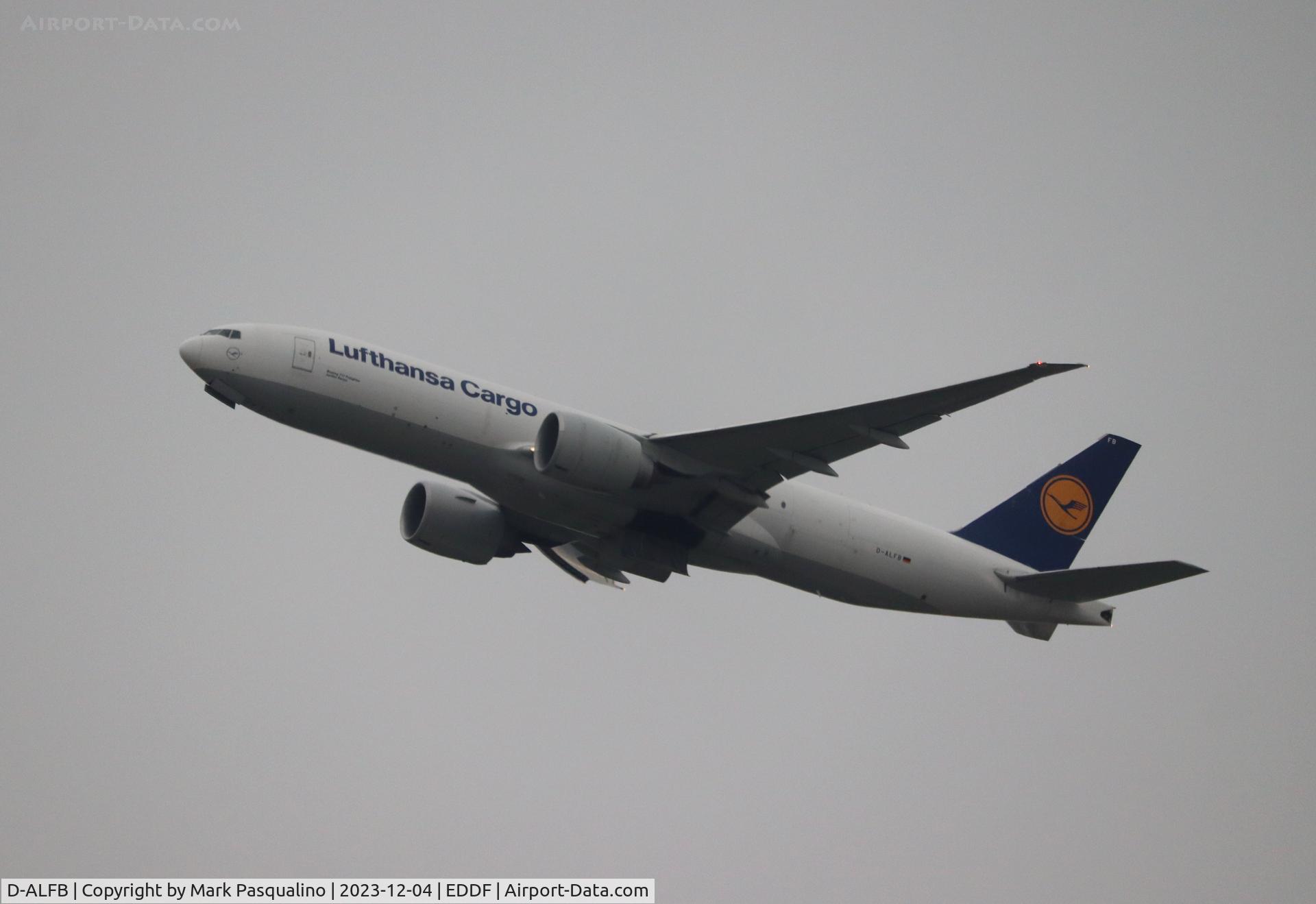 D-ALFB, 2013 Boeing 777-FBT C/N 41675, Boeing 777-FBT