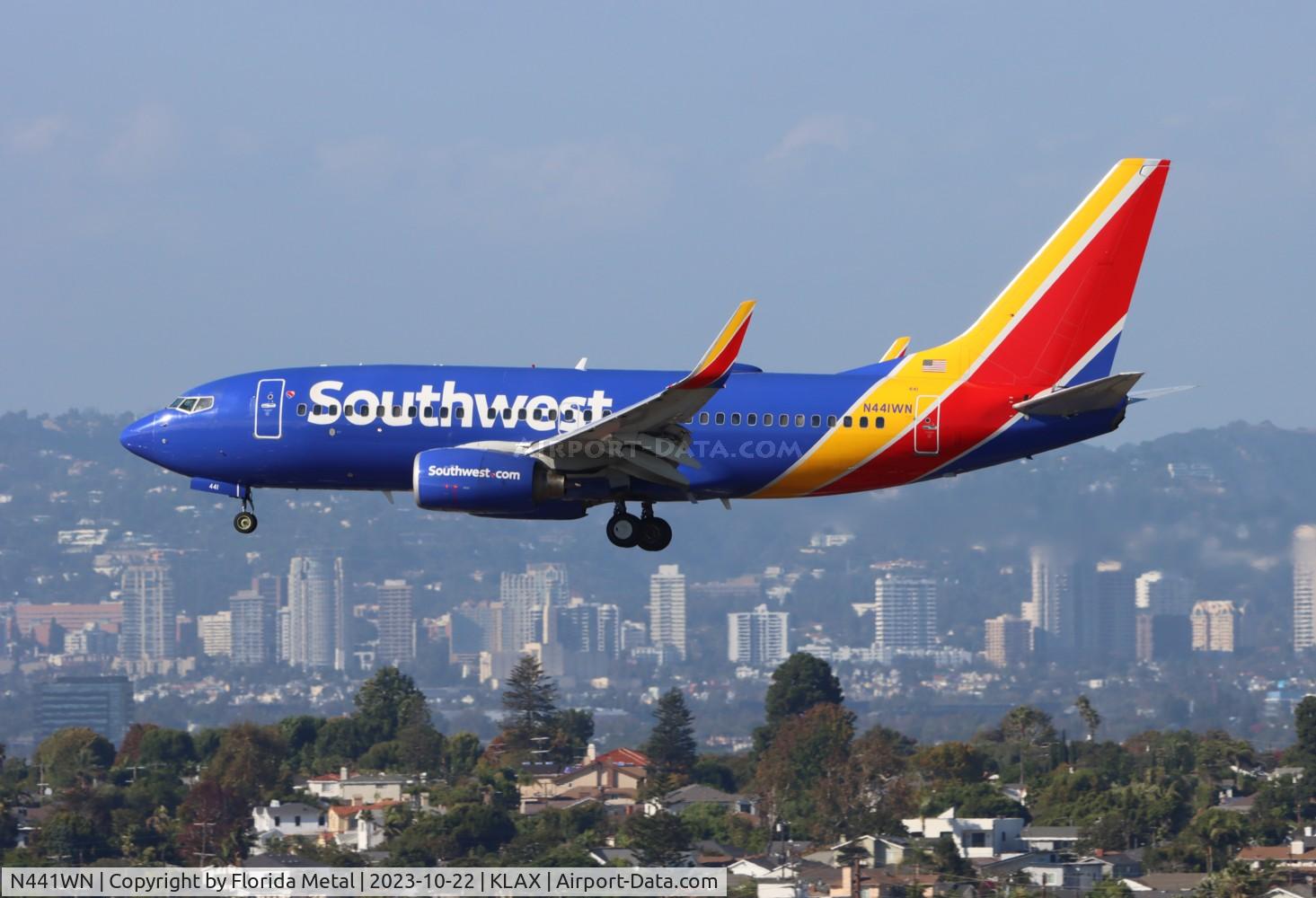 N441WN, 2003 Boeing 737-7H4 C/N 29837, SWA 737 nc zx KDEN-LAX