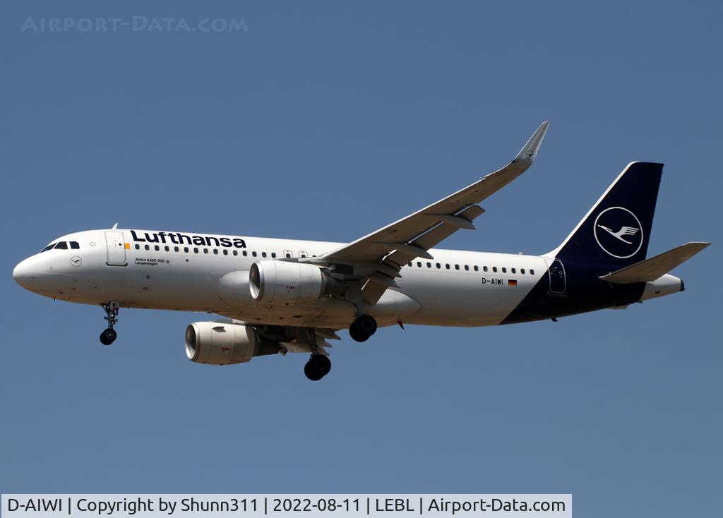 D-AIWI, 2019 Airbus A320-214 C/N 8951, Landing rwy 24R