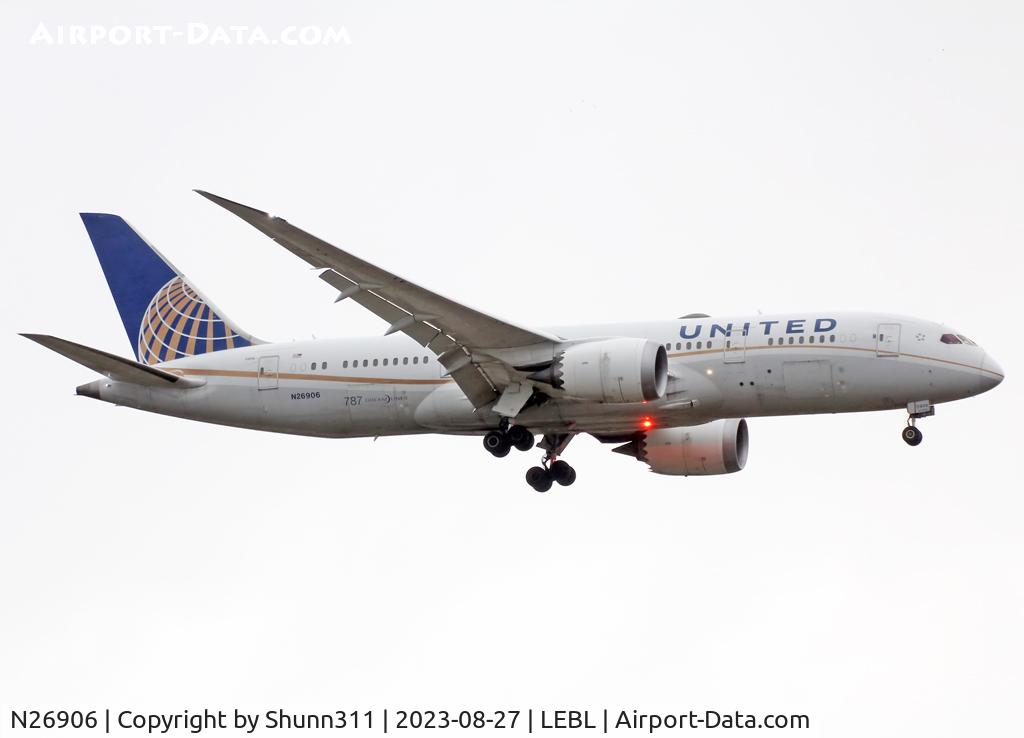N26906, 2012 Boeing 787-8 Dreamliner C/N 34829, Landing rwy 06L