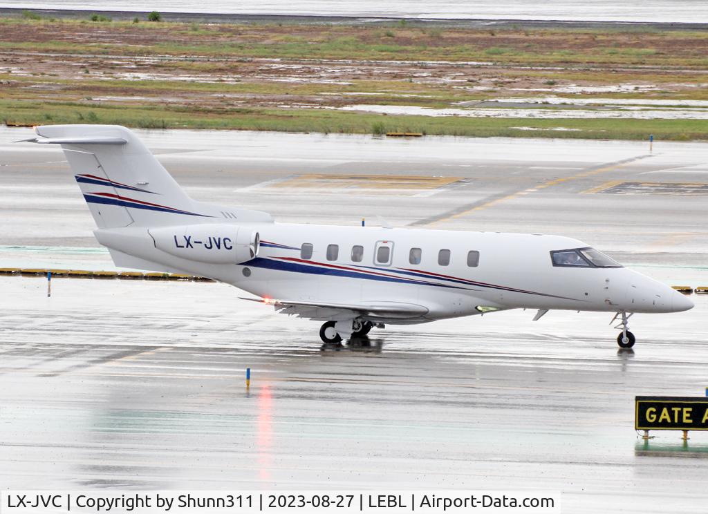 LX-JVC, 2019 Pilatus PC-24 C/N 142, Taxiing for departure rwy 06R