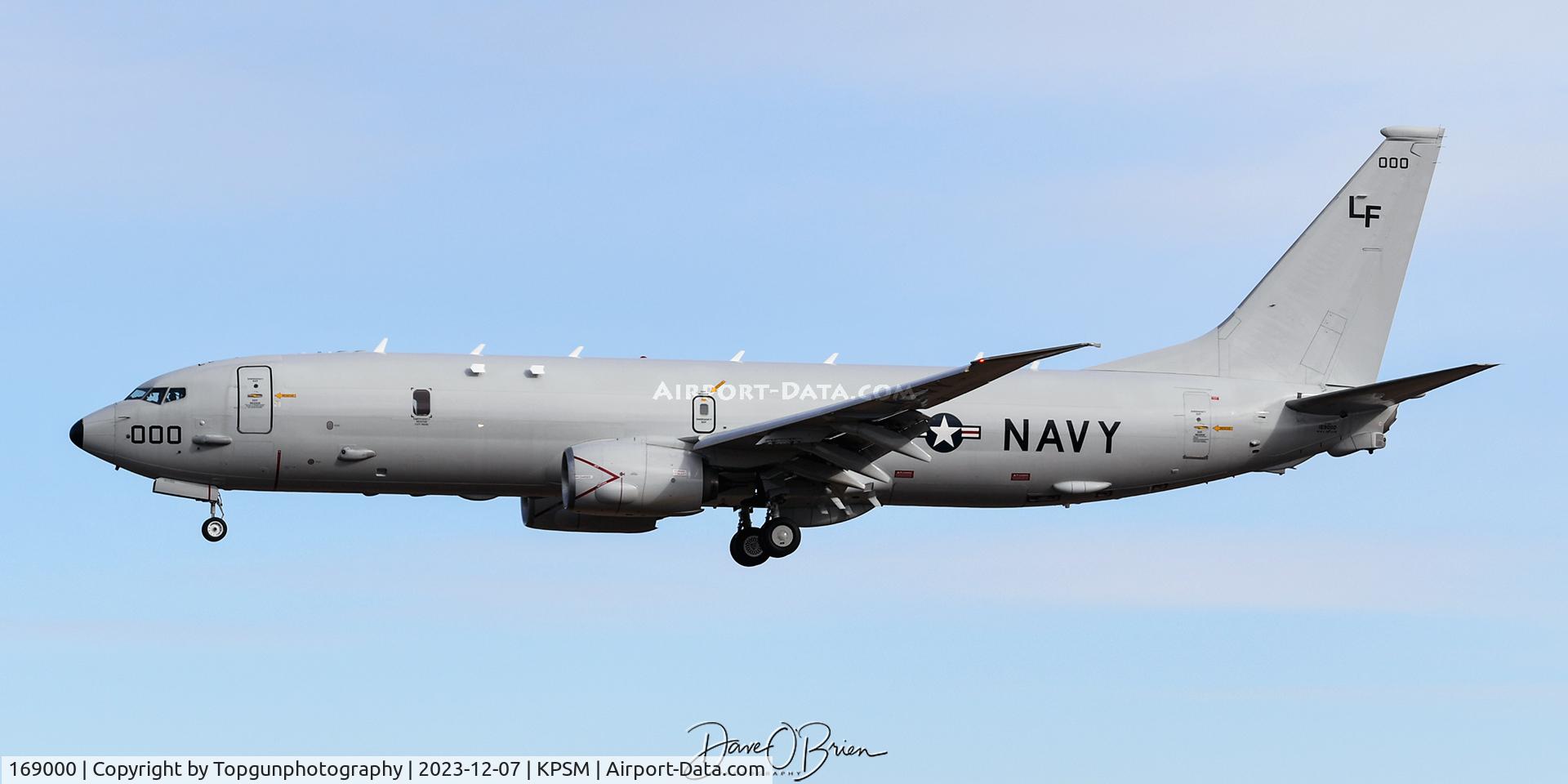 169000, 2016 Boeing P-8A Poseidon C/N 44941, TALON814 working RW34