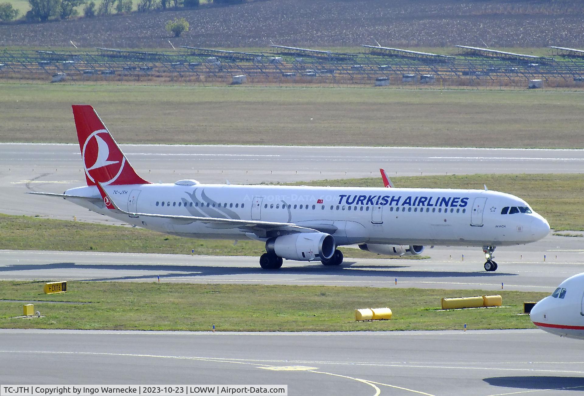 TC-JTH, 2016 Airbus A321-231 C/N 7029, Airbus A321-231 of THY Turkish Airlines at Wien-Schwechat airport
