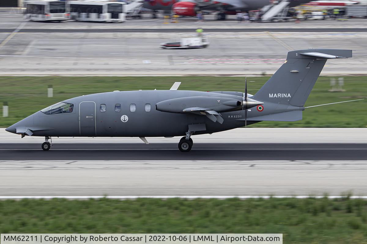 MM62211, 2004 Piaggio P-180AM Avanti C/N 1085, Runway 31