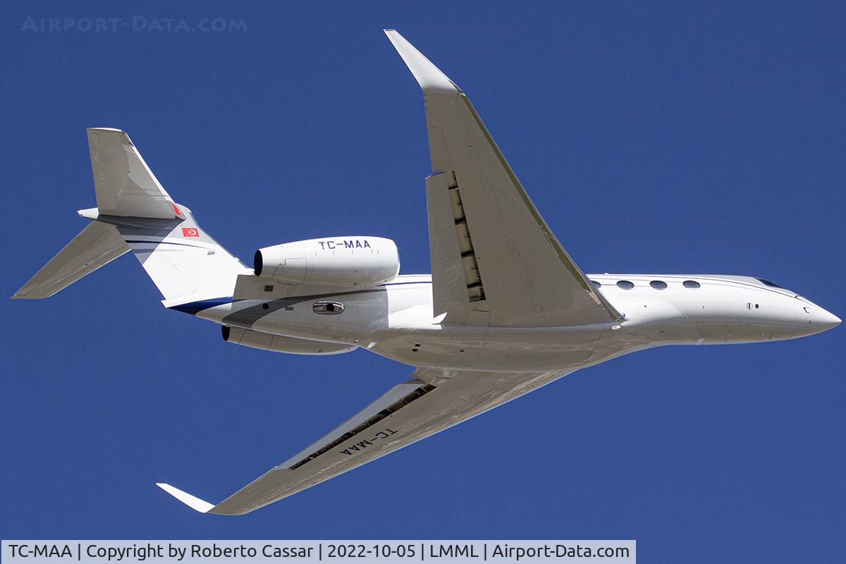 TC-MAA, 2011 Dassault Falcon 2000LX C/N 230, Runway 13
