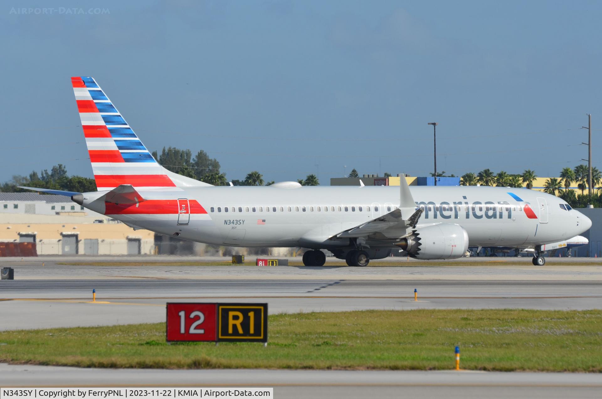 N343SY, 2023 Boeing 737-8 MAX C/N 67990, American B738 MAX departing