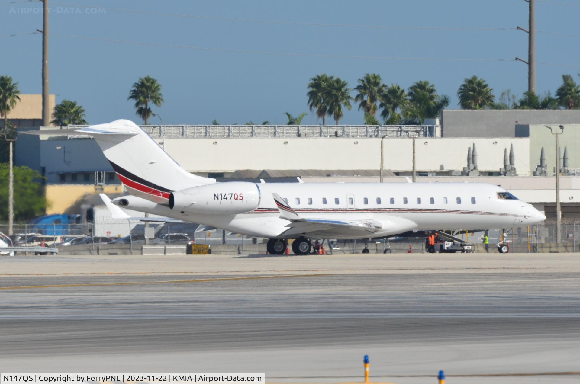 N147QS, 2014 Bombardier BD-700-1A10 Global 6000 C/N 9632, Departure of Netjets Global 6000