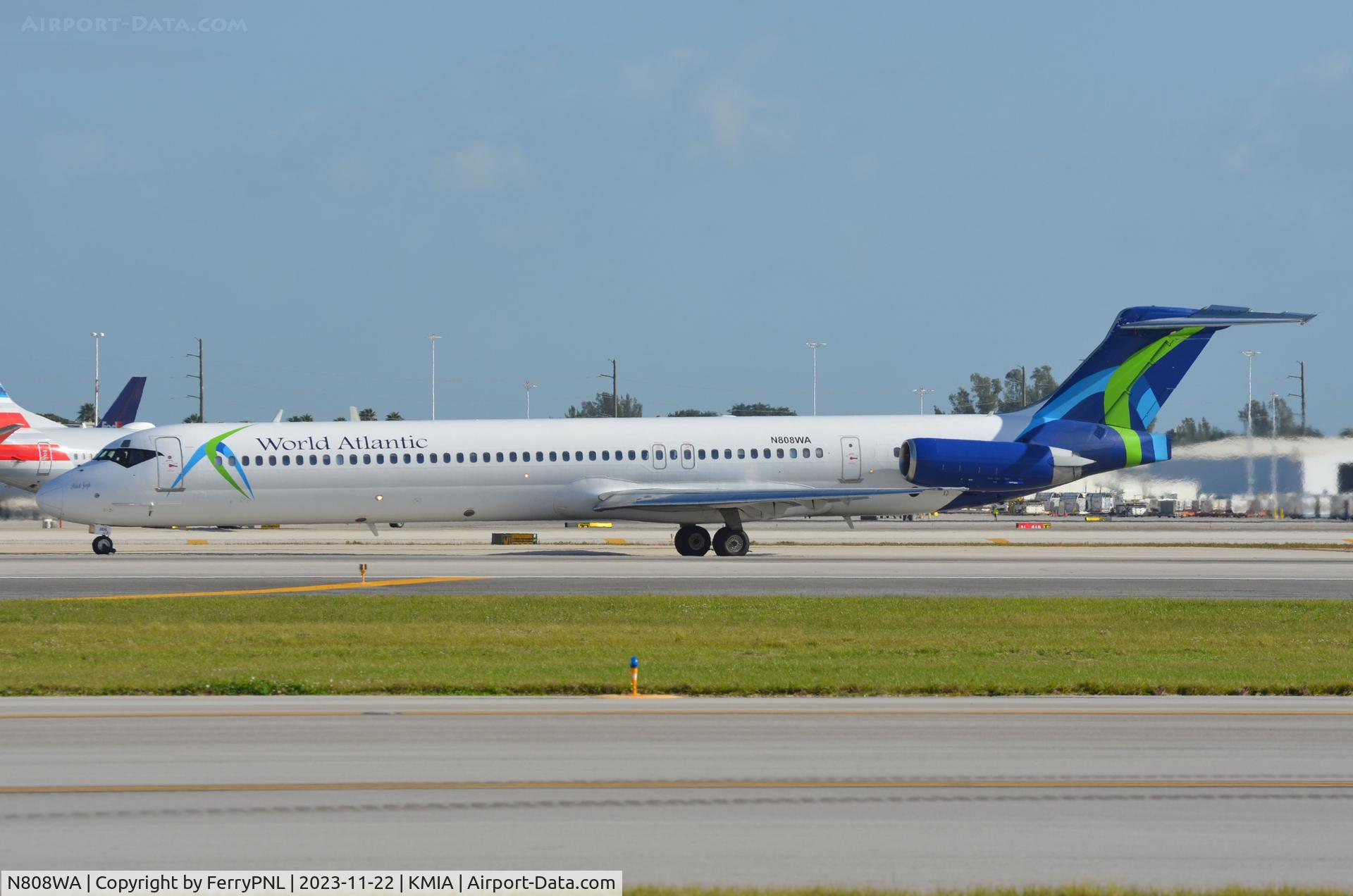 N808WA, 1990 McDonnell Douglas MD-83 (DC-9-83) C/N 53044, World Atlantic classic MD83 taxying for departure to Cuba.