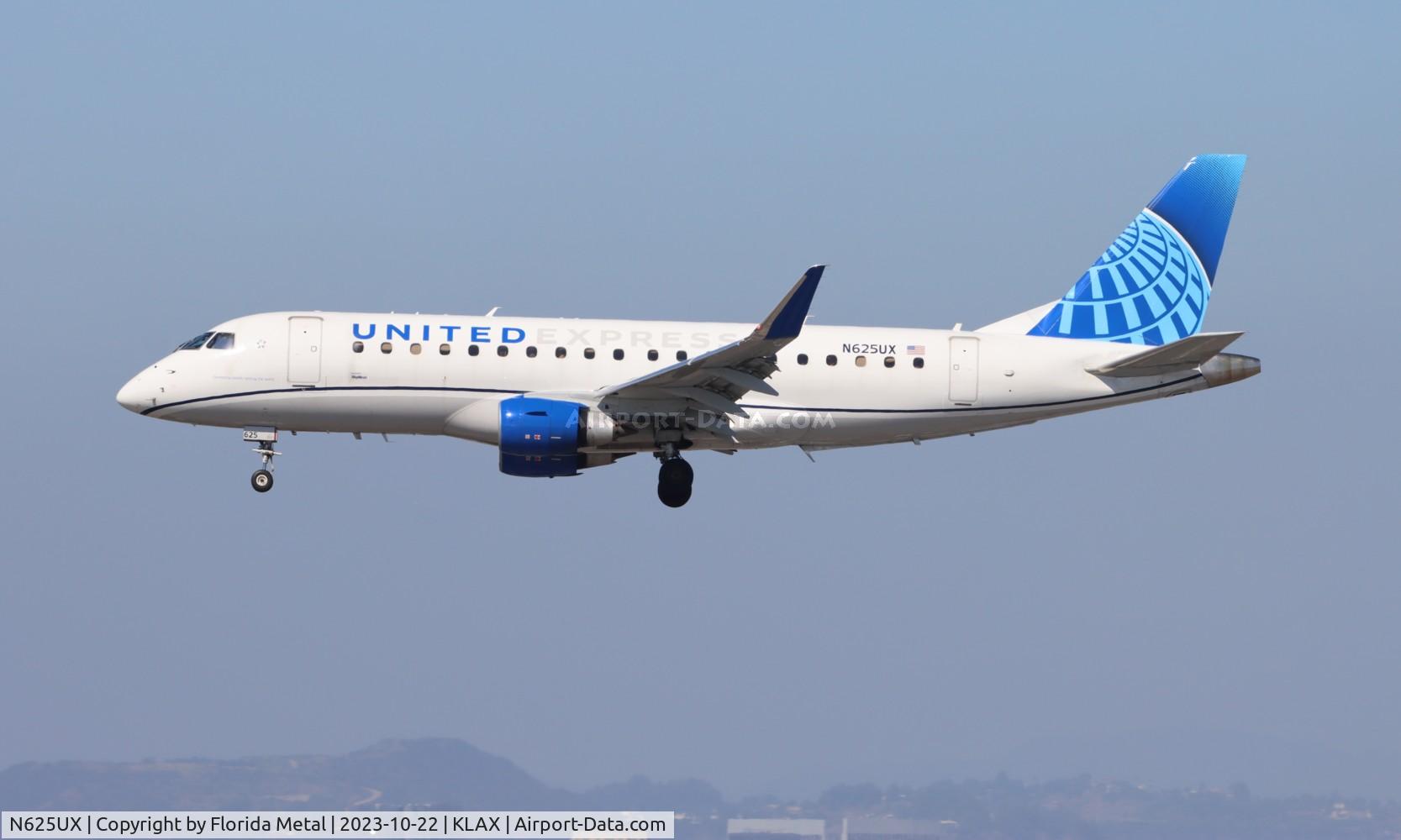 N625UX, 2019 Embraer ERJ-175LL (ERJ-170-200LL) C/N 17000835, SKW/UE E175 zx SUN-LAX