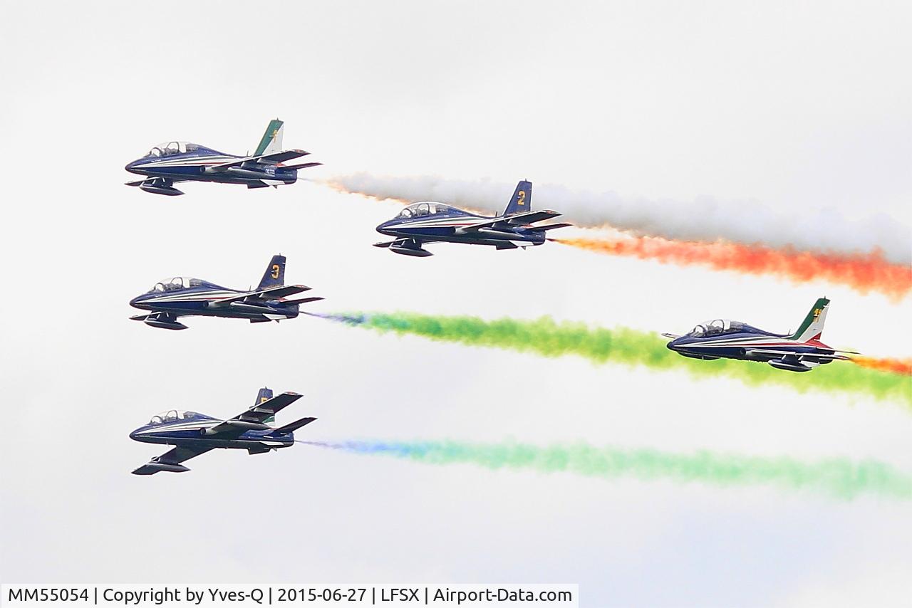 MM55054, Aermacchi MB-339PAN C/N 6848/188/AA085, Aermacchi MB-339PAN, N°11 of Frecce Tricolori Aerobatic Team 2015, On display, Luxeuil-Saint Sauveur Air Base 116 (LFSX)