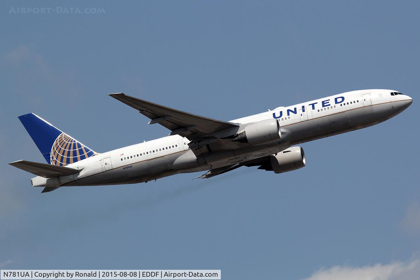 N781UA, 1996 Boeing 777-222 C/N 26945, at fra