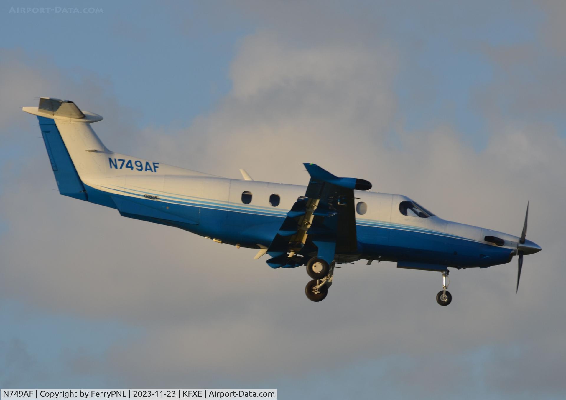 N749AF, 2017 Pilatus PC-12/47E C/N 1749, Arrival of PC12 in FXE