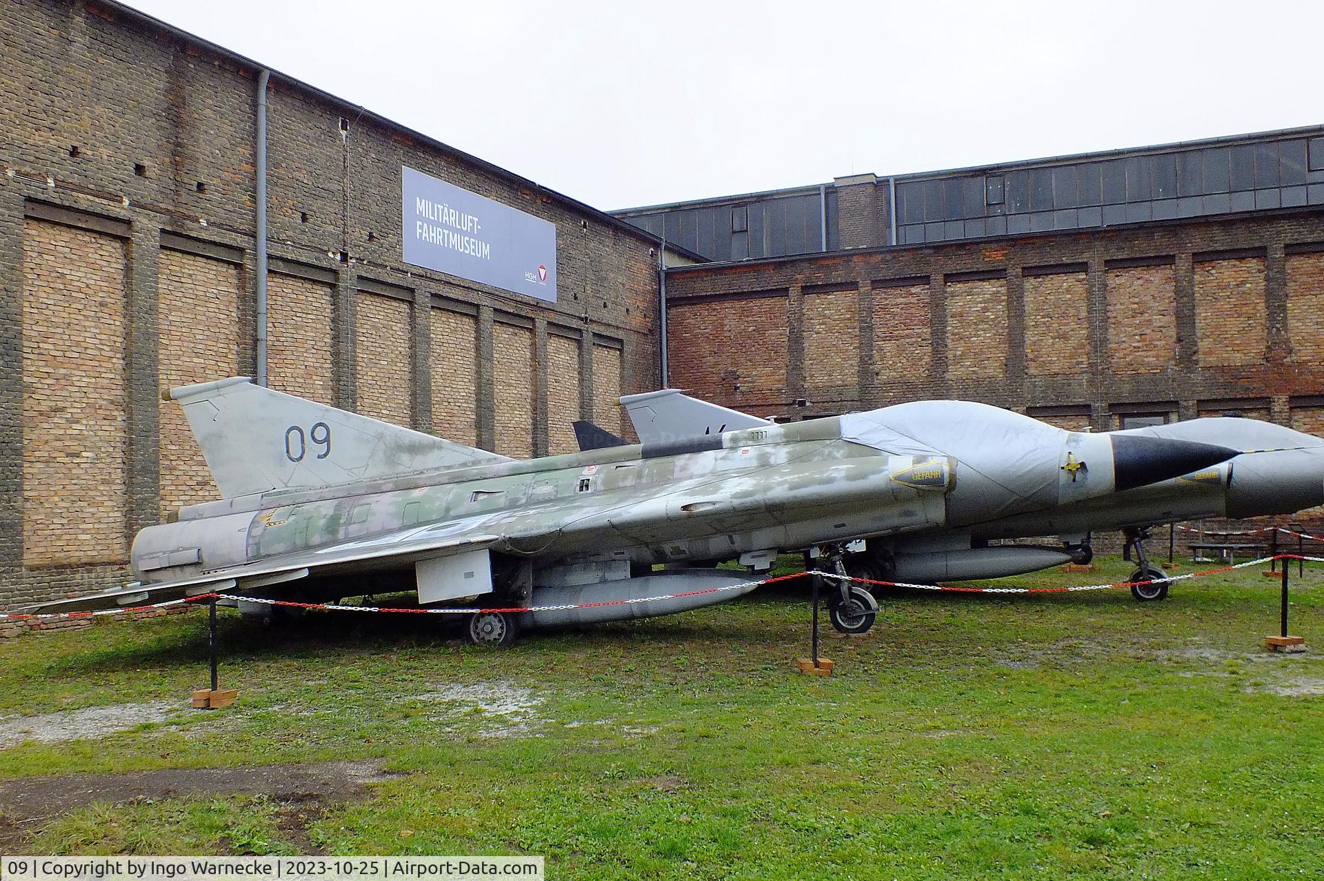 09, Saab J-35Oe MkII Draken C/N 35-1409, SAAB J35Oe Mk II Draken at the Militärluftfahrt-Museum (Museum of Austrian Military Aviation), Zeltweg