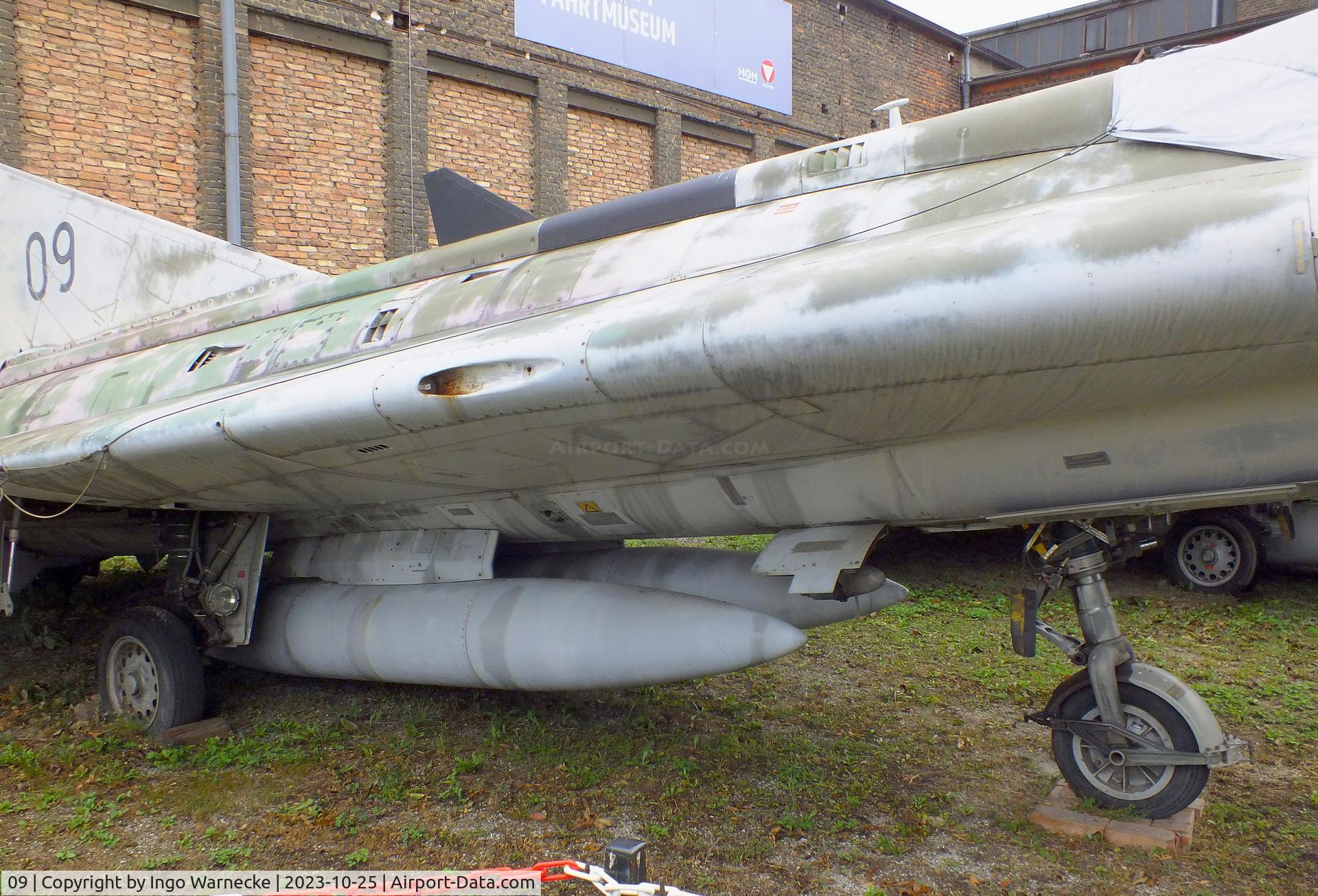 09, Saab J-35Oe MkII Draken C/N 35-1409, SAAB J35Oe Mk II Draken at the Militärluftfahrt-Museum (Museum of Austrian Military Aviation), Zeltweg