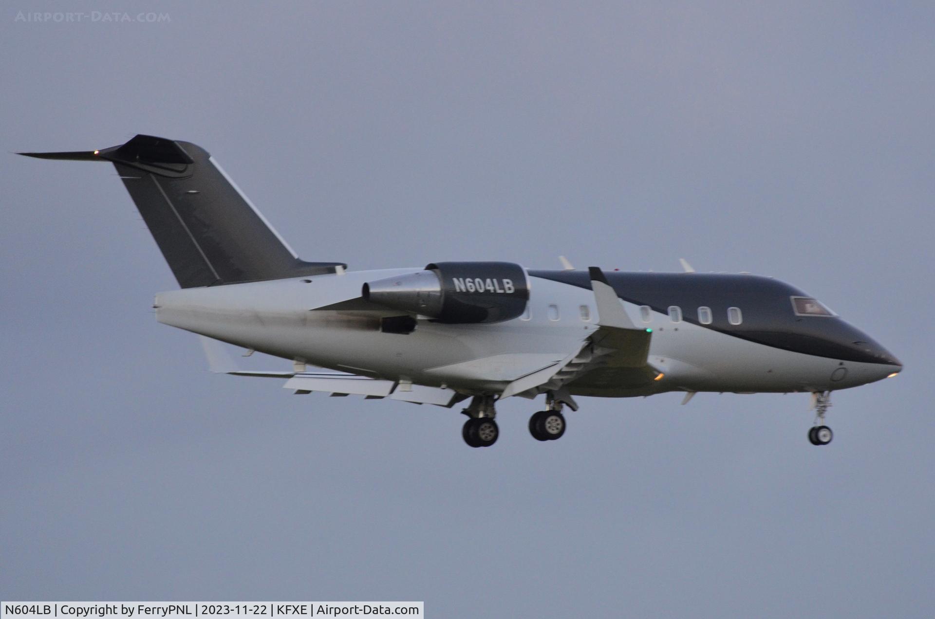 N604LB, 2005 Bombardier Challenger 604 (CL-600-2B16) C/N 5608, InfinitY Aspire Cl604 landing just before the sun was switched off.