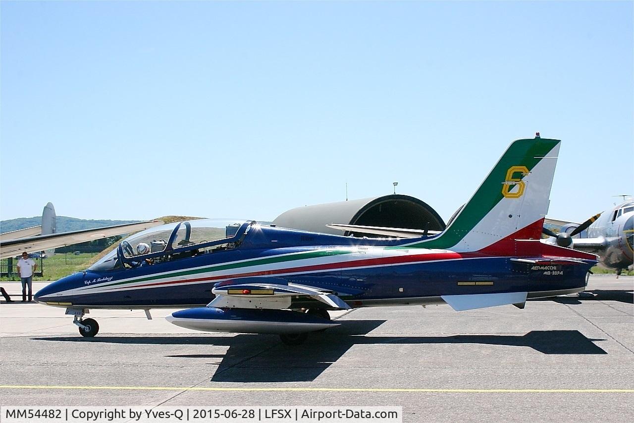 MM54482, Aermacchi MB-339PAN C/N 6677/072/AD011, Aermacchi MB-339PAN, N°6 of Frecce Tricolori Aerobatic Team 2015, Luxeuil-Saint Sauveur Air Base (LFSX)