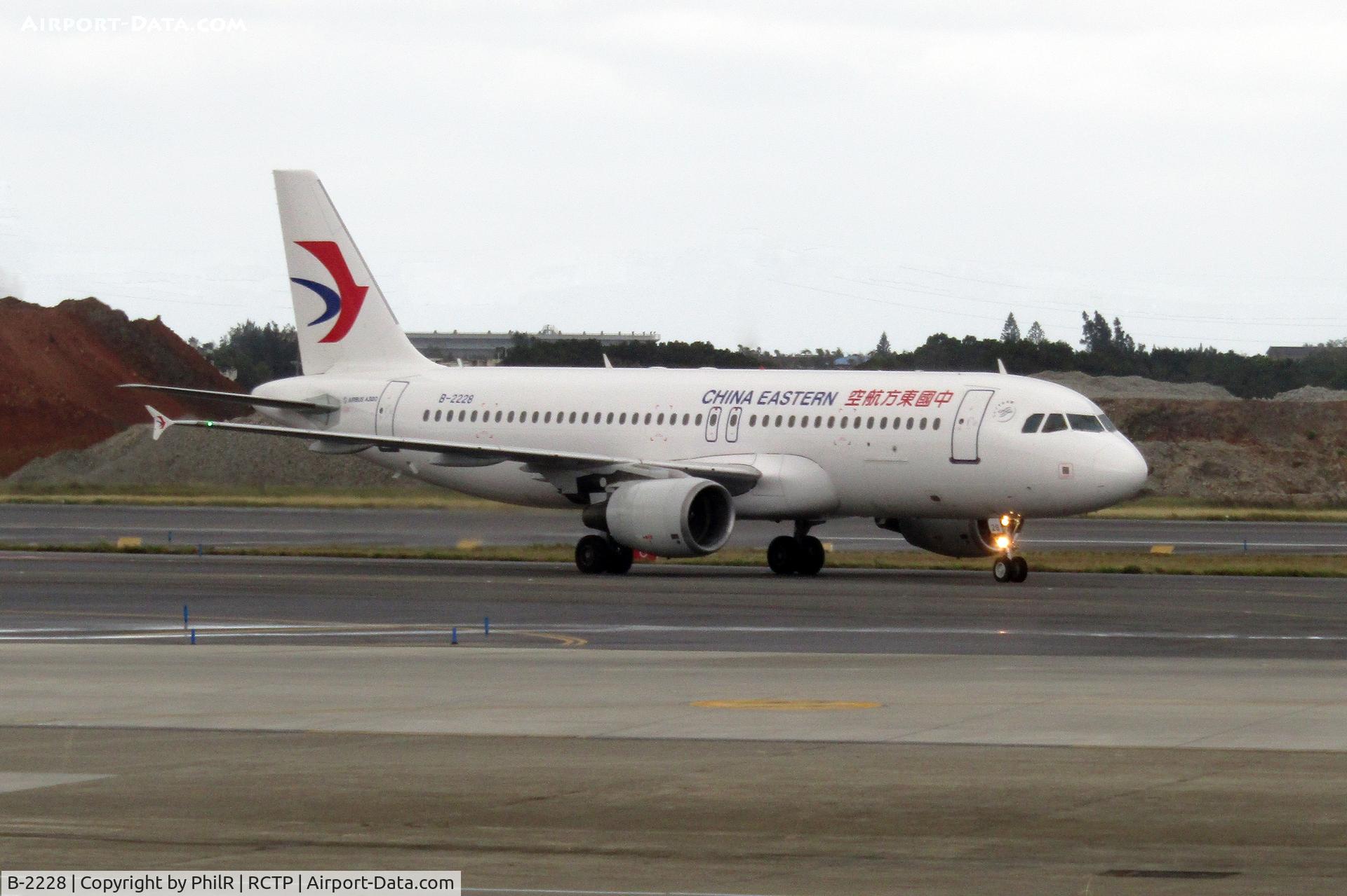B-2228, 2002 Airbus A320-214 C/N 1906, B-2228 2002 Airbus A320-200 China Eastern Airlines Taipei