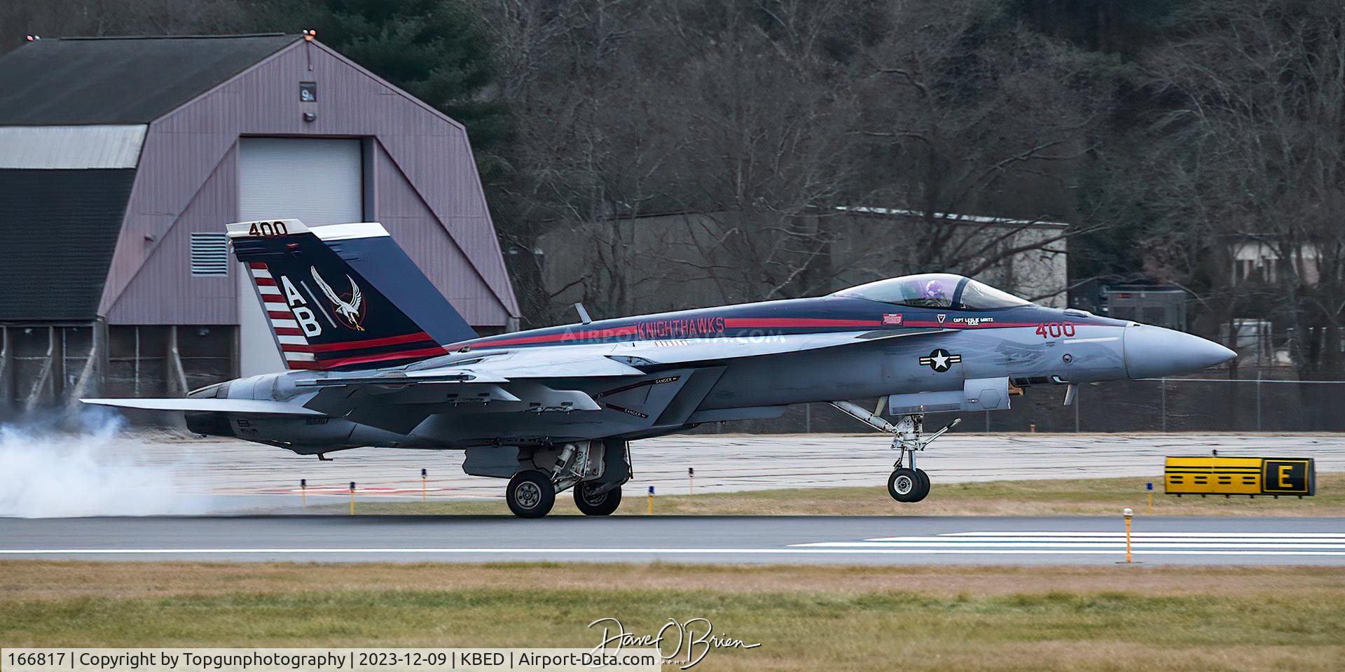 166817, Boeing F/A-18E Super Hornet C/N E136, RIPPER11 of VFA-136 Knighthawks touches down back at base.