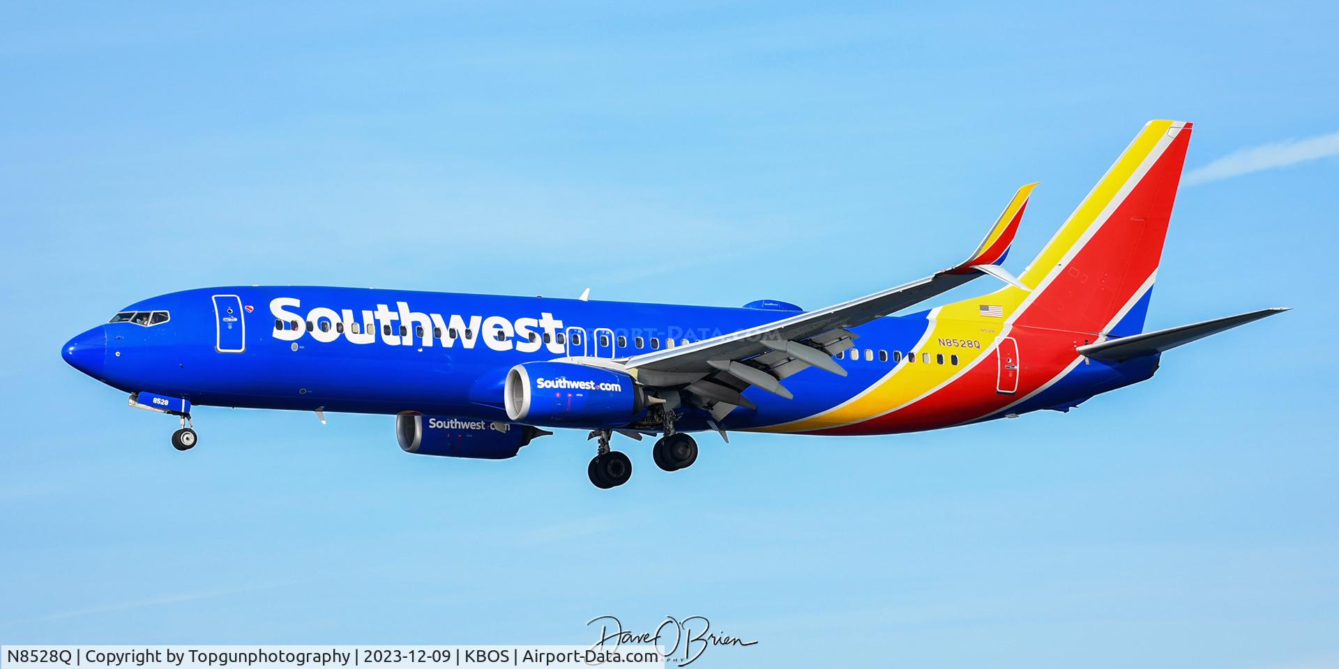 N8528Q, 2017 Boeing 737-8H4 C/N 36927, WN1257 inbound from Baltimore