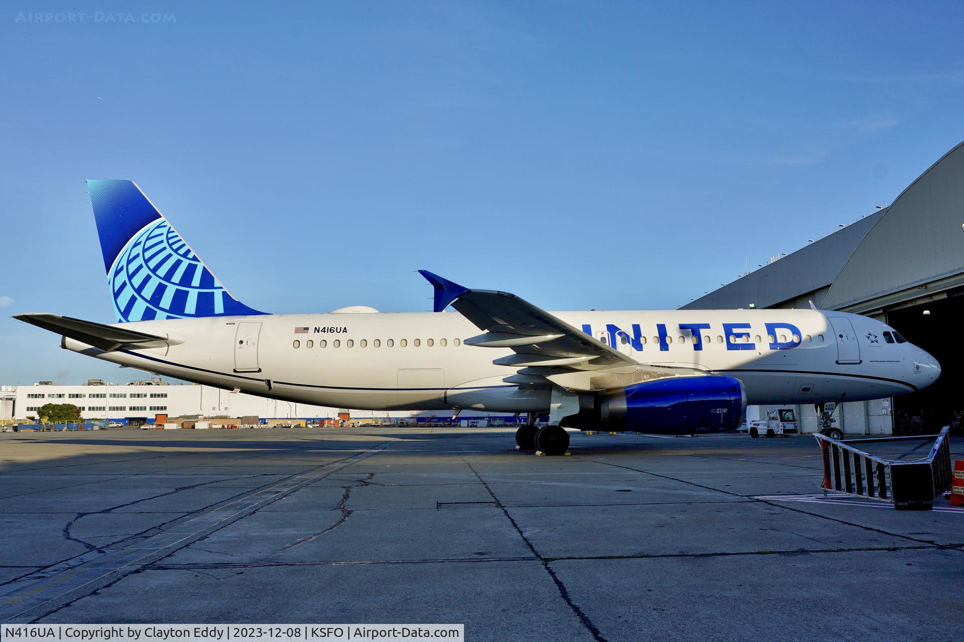 N416UA, 1994 Airbus A320-232 C/N 479, SFO 2023.