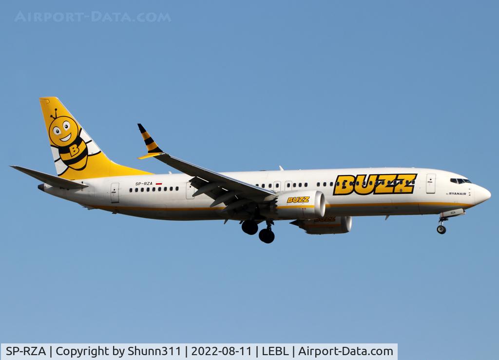 SP-RZA, Boeing 737-8 MAX C/N 62314, Landing rwy 24R