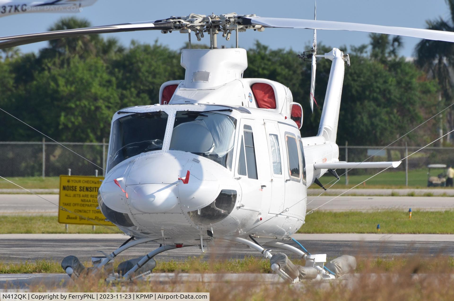 N412QK, 1986 Bell 412 C/N 33119, White Bell 412