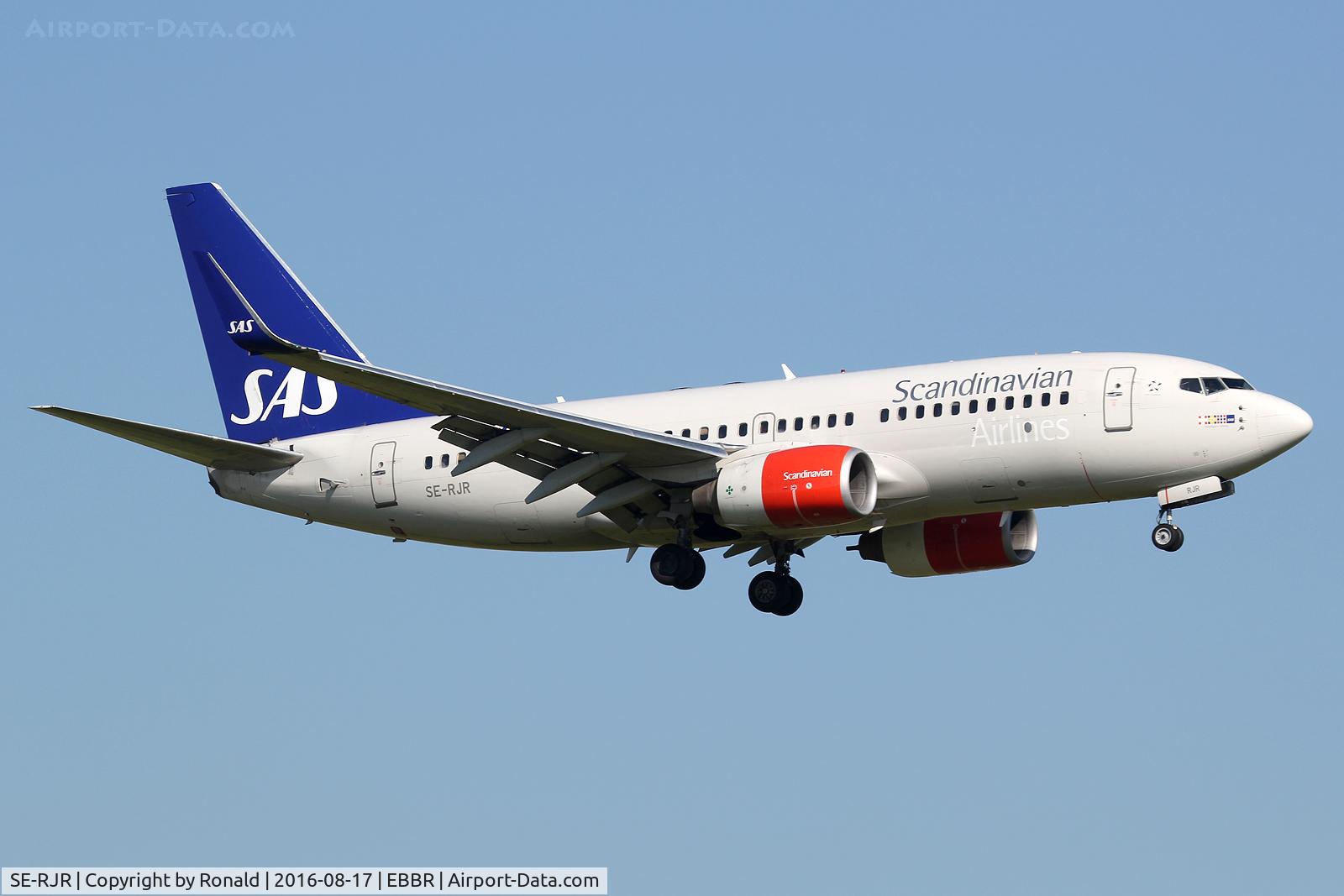 SE-RJR, 2004 Boeing 737-76N C/N 33420, at bru