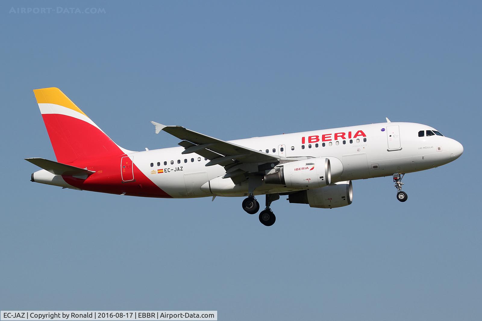 EC-JAZ, 2004 Airbus A319-111 C/N 2264, at bru