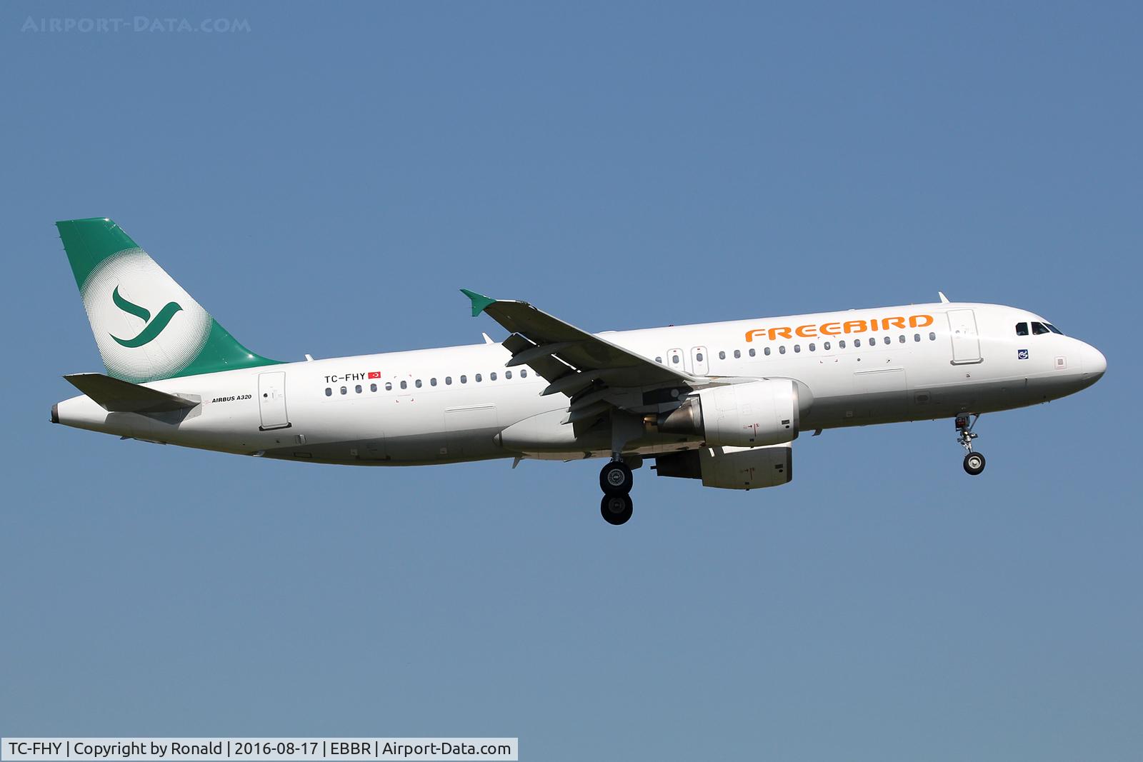 TC-FHY, 2009 Airbus A320-214 C/N 3891, at bru