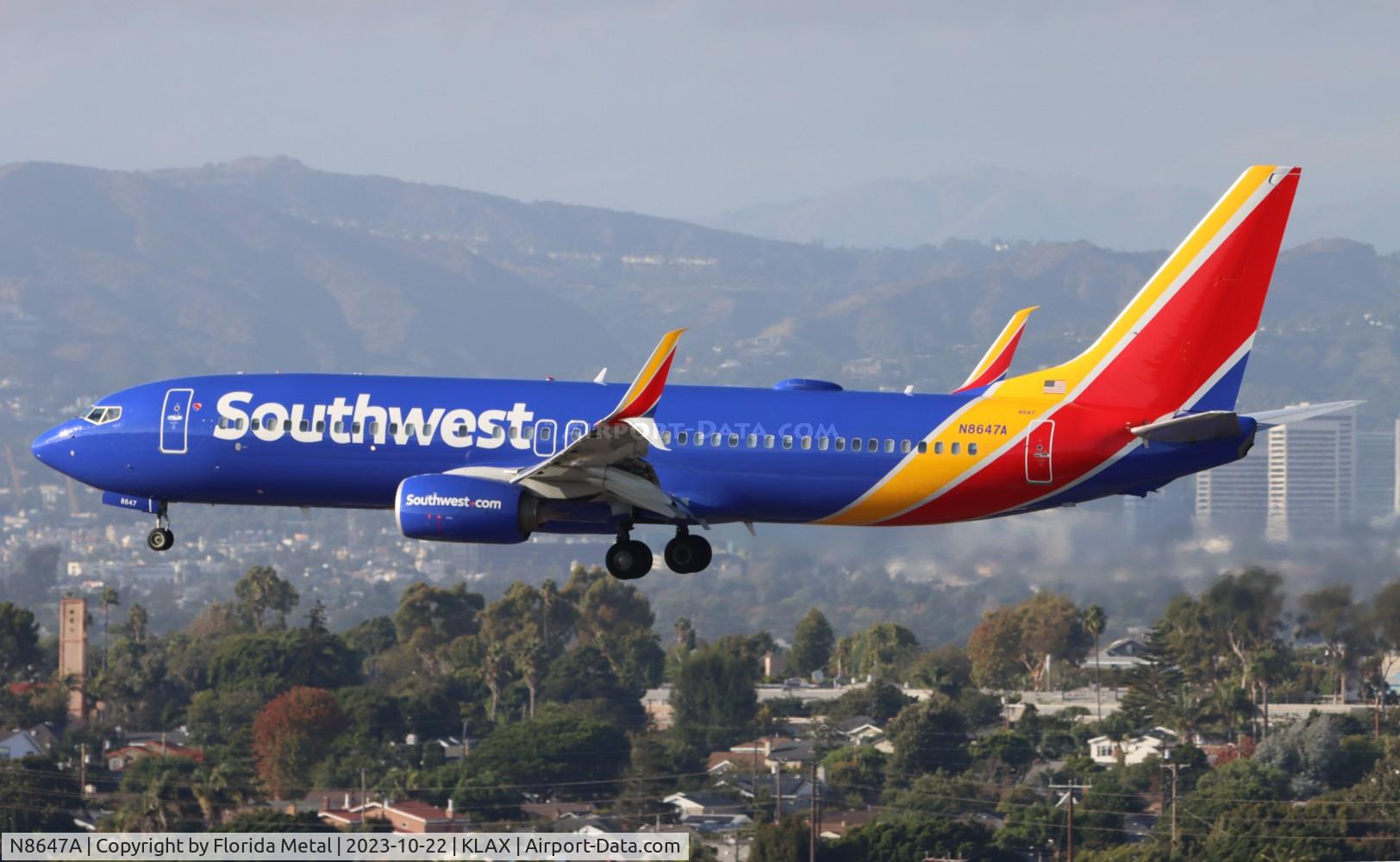 N8647A, 2014 Boeing 737-8H4 C/N 42528, SWA 738 nc zx LAS-LAX