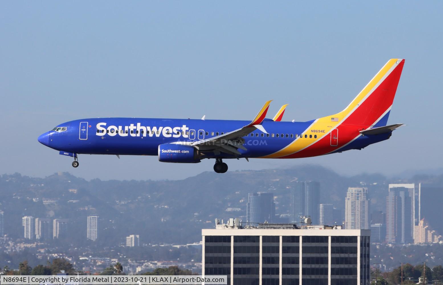 N8694E, 2016 Boeing 737-8H4 C/N 36661, SWA 738 nc zx SFO-LAX
