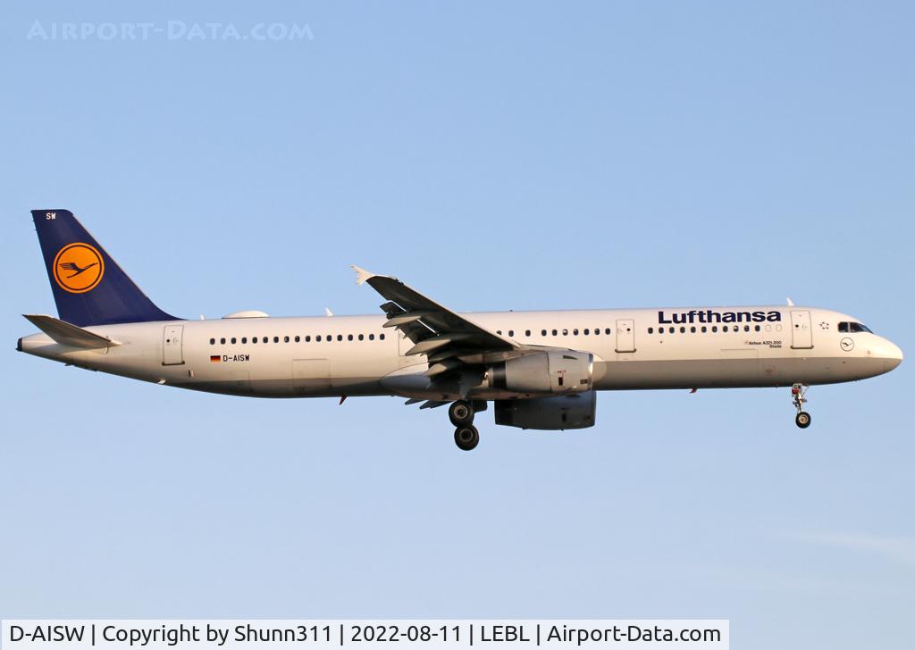 D-AISW, 2009 Airbus A321-231 C/N 4087, Landing rwy 24R... Still in old c/s... Wifi pod mounted...