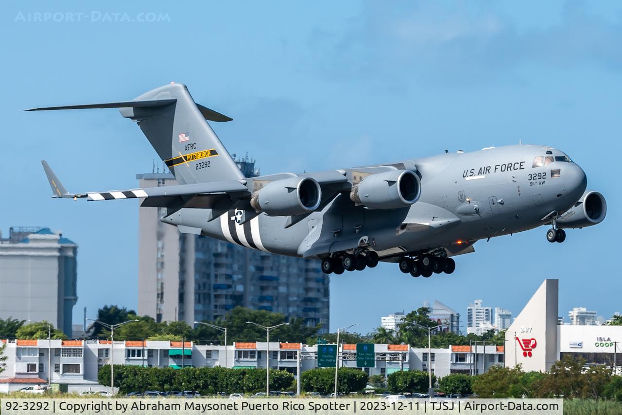 92-3292, 1992 McDonnell Douglas C-17A Globemaster III C/N P-12, New livery on aircraft