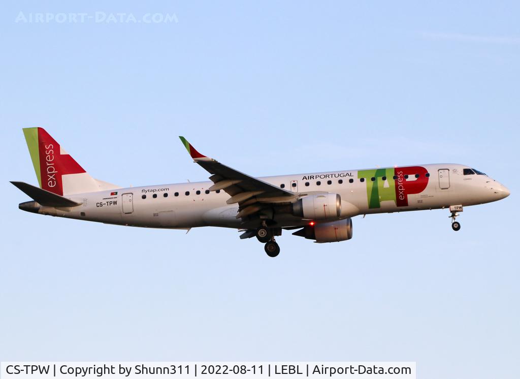 CS-TPW, 2012 Embraer 190LR (ERJ-190-100LR) C/N 19000550, Landing rwy 24R