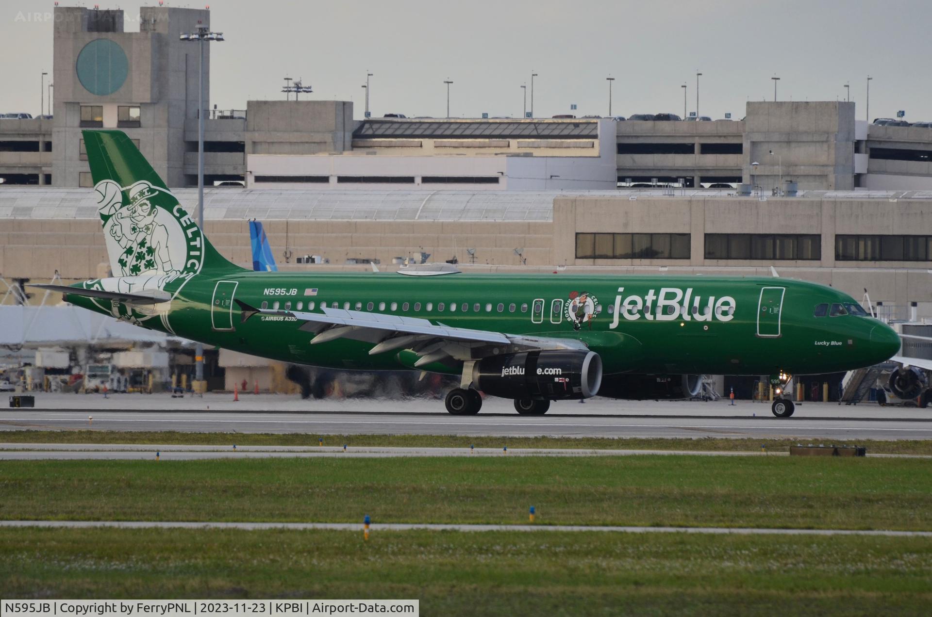 N595JB, 2004 Airbus A320-232 C/N 2286, JetBlue A320 sponsoring the Boston Celtics
