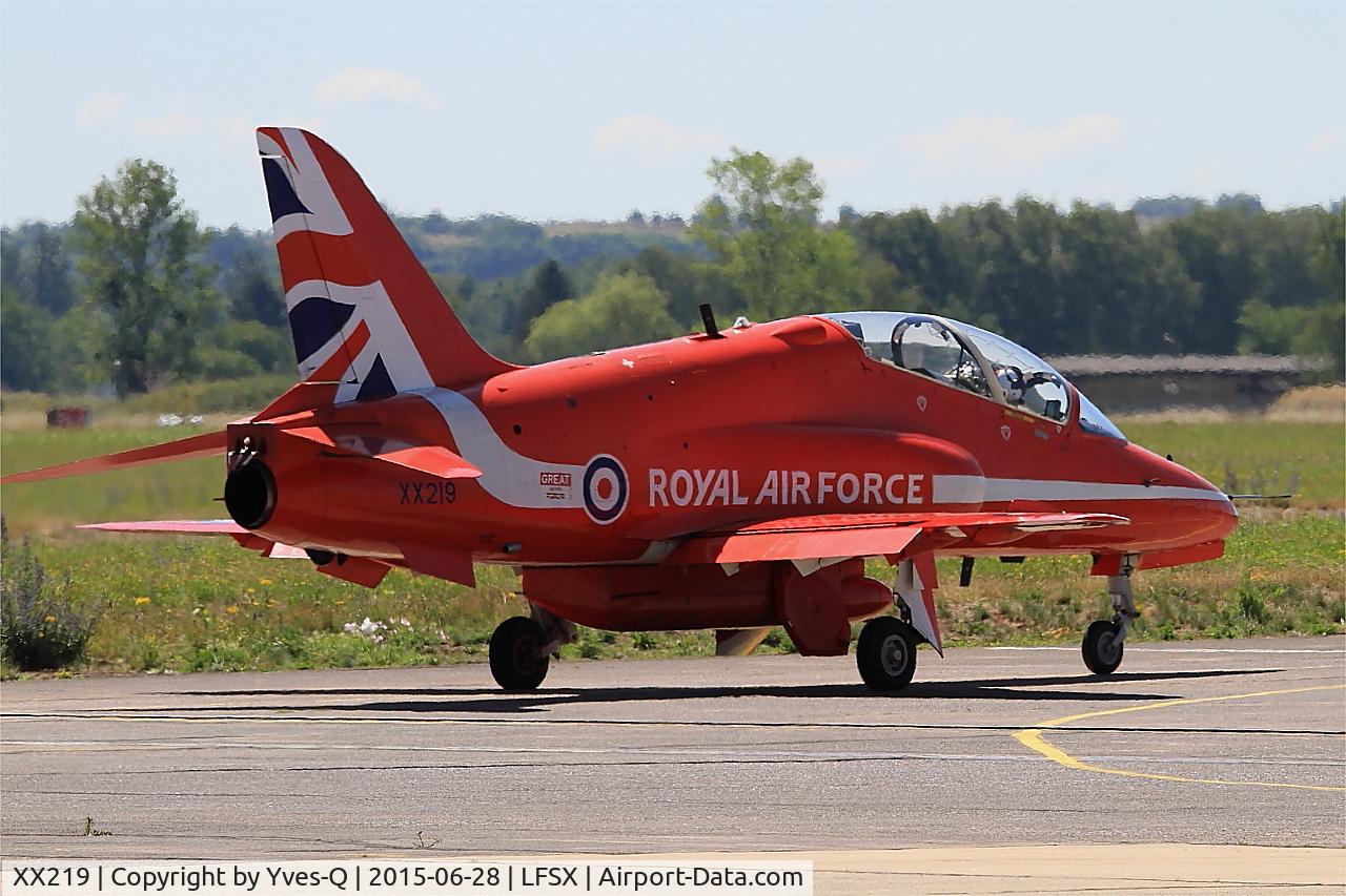 XX219, 1978 Hawker Siddeley Hawk T.1A C/N 055/312055, Red Arrows Hawker Siddeley Hawk T.1A, Taxiing, Luxeuil-Saint Sauveur Air Base 116 (LFSX)