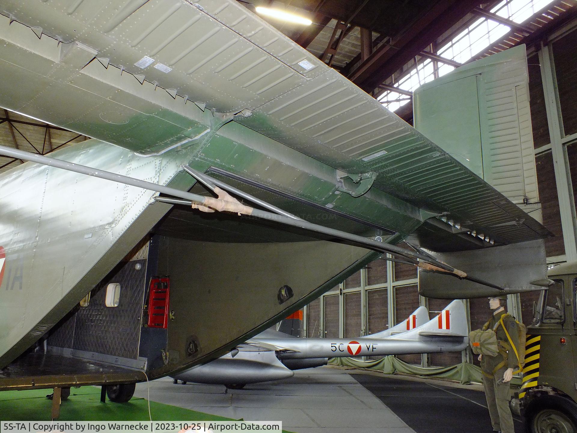 5S-TA, Short SC-7 Skyvan 3M-400 C/N SH.1855, Short SC-7 Skyvan 3M-400 at the Militärluftfahrt-Museum (Museum of Austrian Military Aviation), Zeltweg
