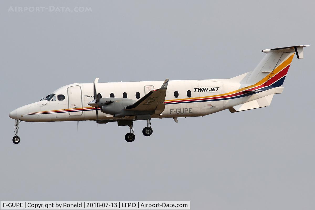 F-GUPE, 1996 Beech 1900D C/N UE-248, at orly