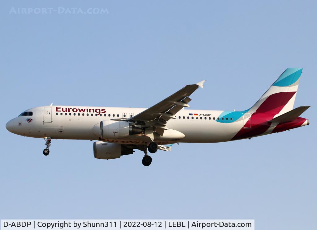 D-ABDP, 2007 Airbus A320-214 C/N 3093, Landing rwy 24R