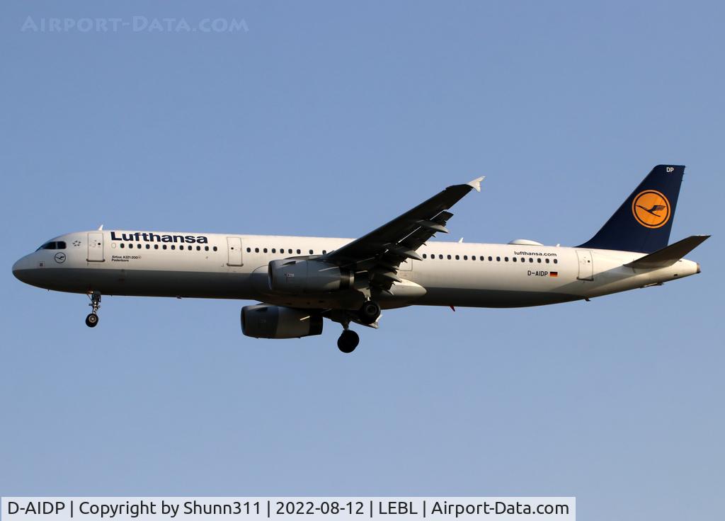 D-AIDP, 2012 Airbus A321-231 C/N 5049, Landing rwy 24R in old c/s... Wifi pod mounted...
