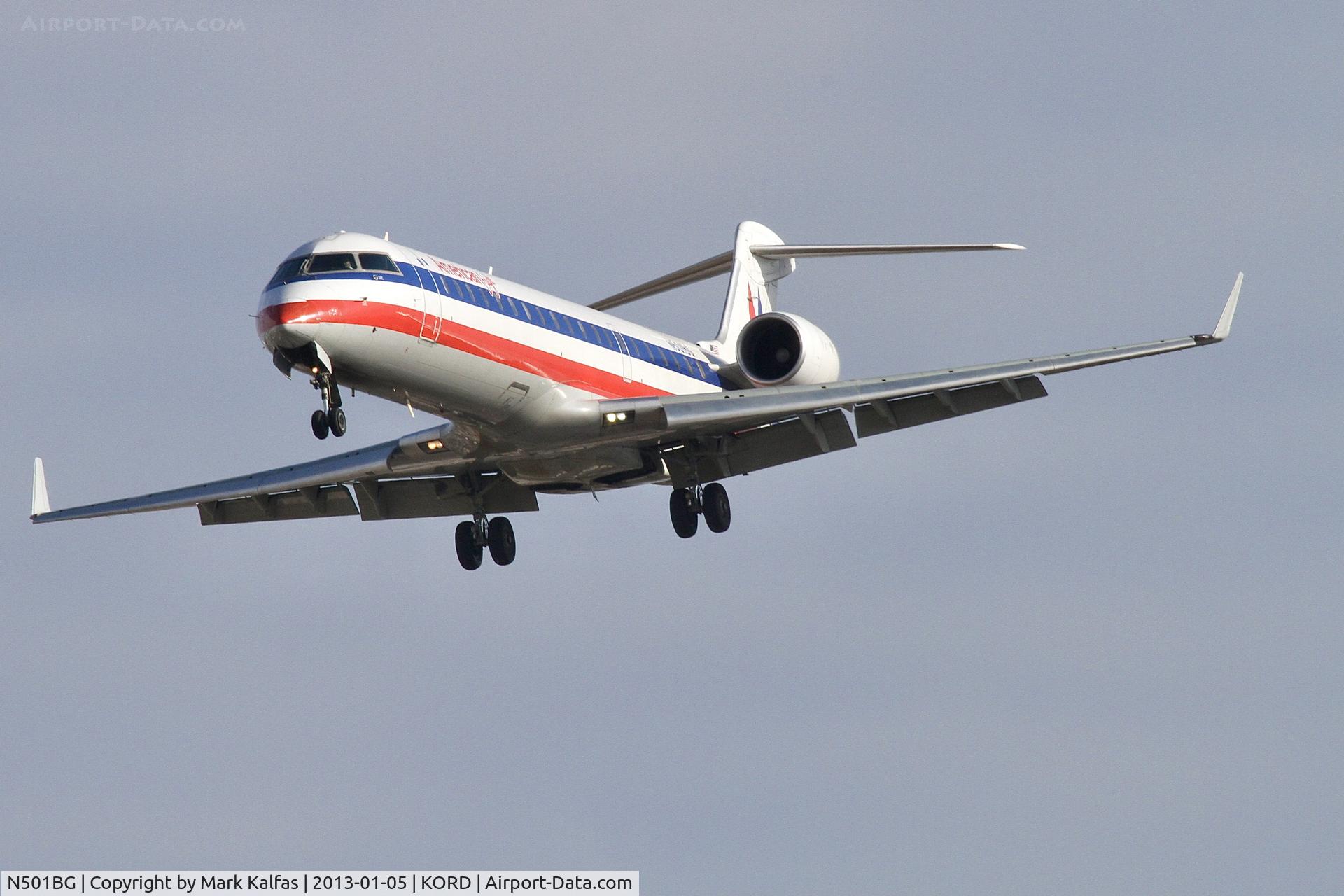 N501BG, 2001 Bombardier CRJ-701ER (CL-600-2C10) Regional Jet C/N 10017, American Eagle CRJ7 Bombardier CL-600-2C10, N501BG, on approach KORD