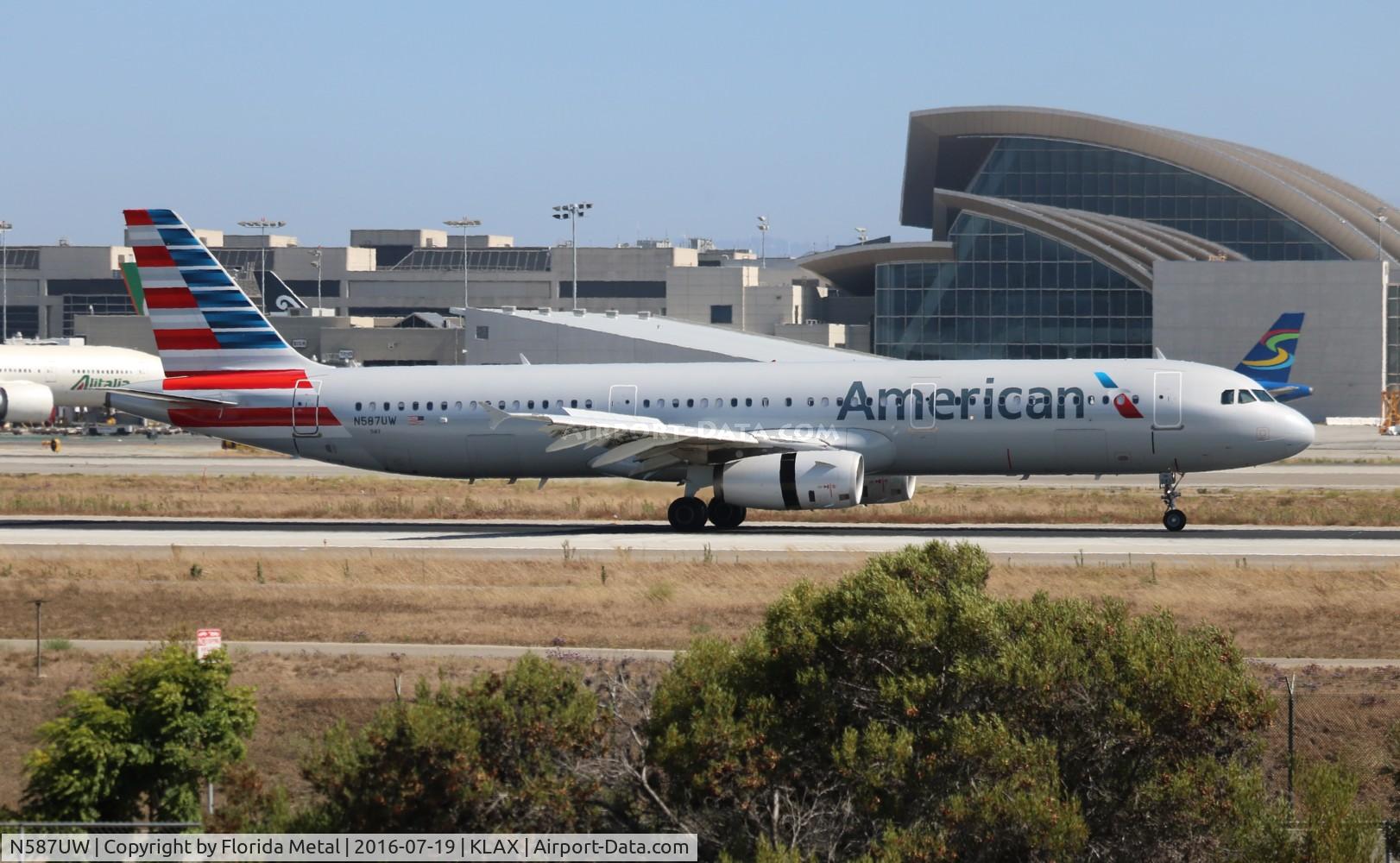 N587UW, 2014 Airbus A321-231 C/N 6236, AAL A321 zx