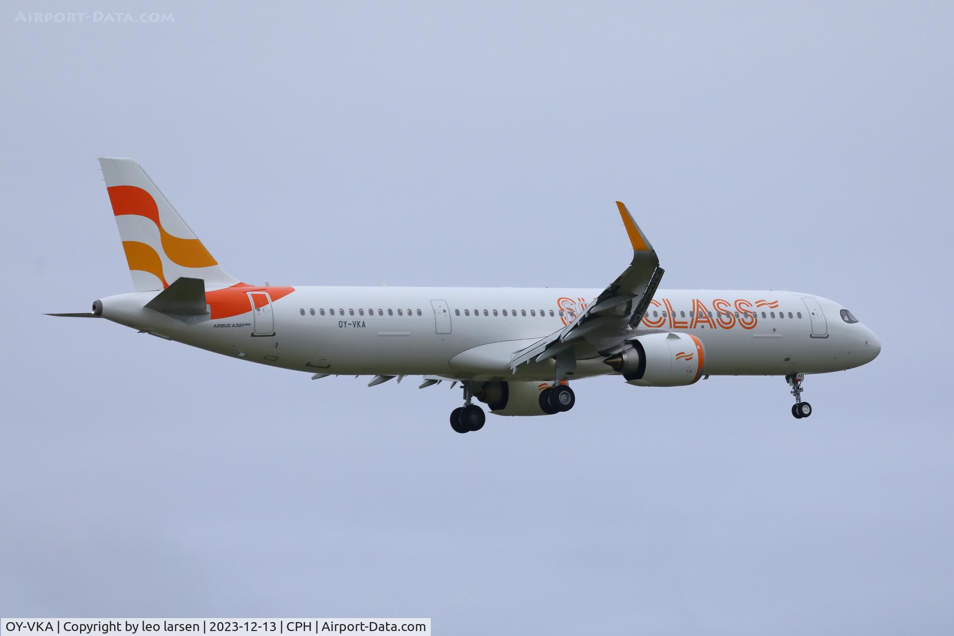 OY-VKA, 2023 Airbus A321-251NX C/N 11690, Copenhagen 13.12.2023 on delivery flight from Hamburg.