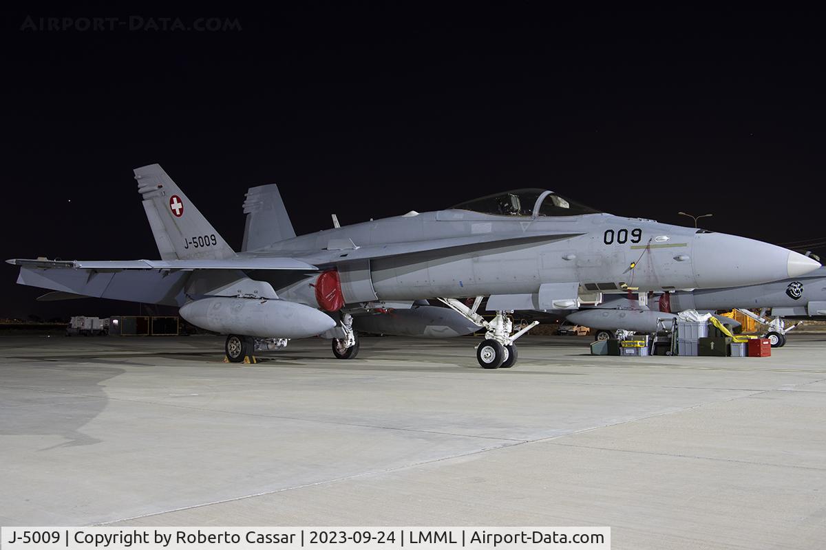J-5009, McDonnell Douglas F/A-18C Hornet C/N 1343/SFC009, Malta International Airshow 2023