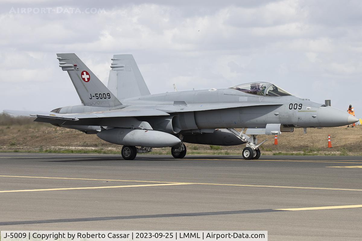 J-5009, McDonnell Douglas F/A-18C Hornet C/N 1343/SFC009, Malta International Airshow 2023