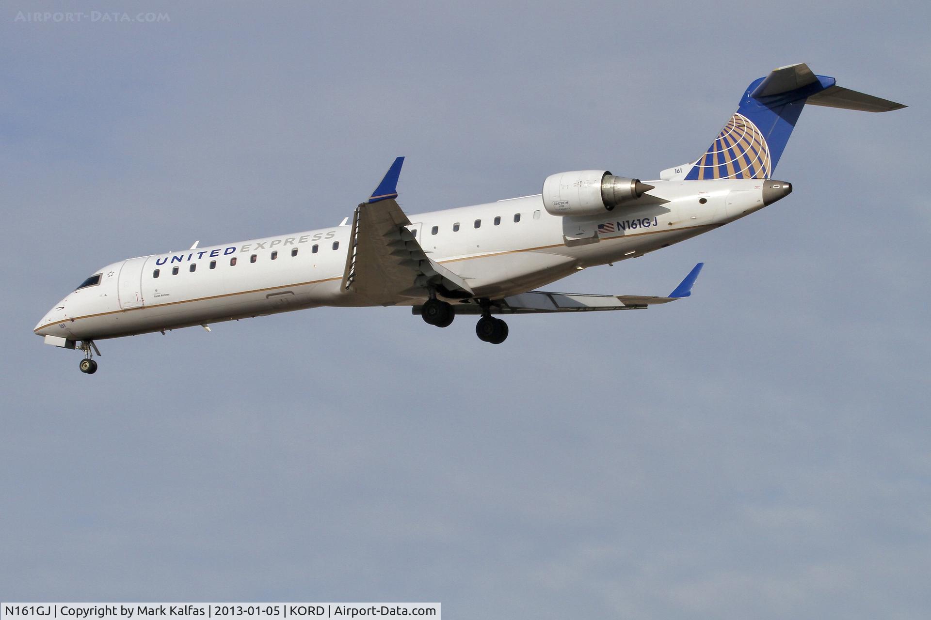 N161GJ, 2006 Bombardier CRJ-550 (CL-600-2C11) C/N 10253, GoJet Airlines United Express CRJ7  Bombardier CL-600-2C10 on approach KORD